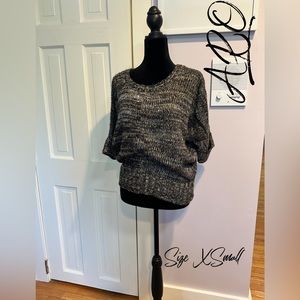 ARO Women’s Sweater Size xsmall